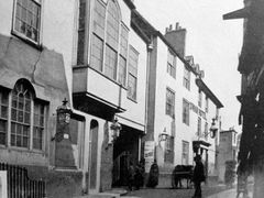 The-Swan-Hotel-High-Street-Old-Town-1878.